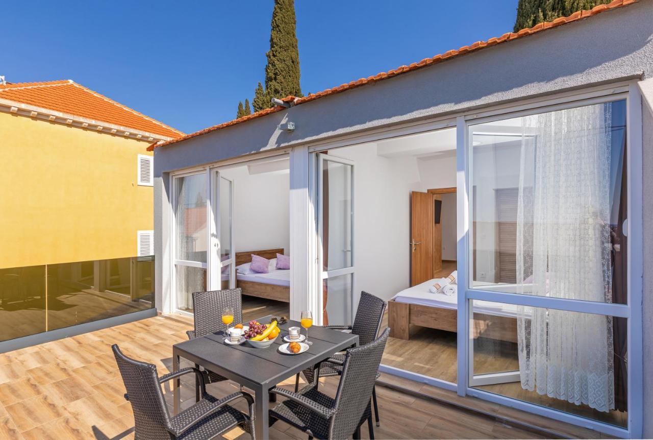 קאבטאט Apartments Sweet And Cozy מראה חיצוני תמונה
